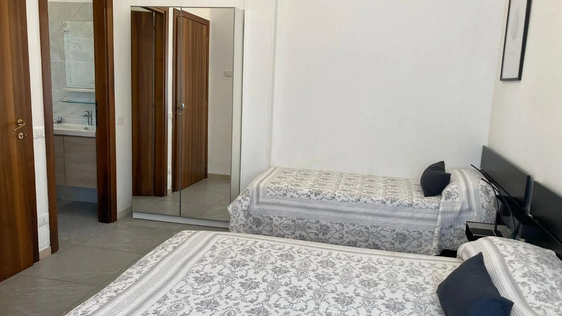 Bilocali Casa De Lazzari - Piazza Brescia - Adria Holiday Jesolo - Family Apartments 0*, Lido di Jesolo